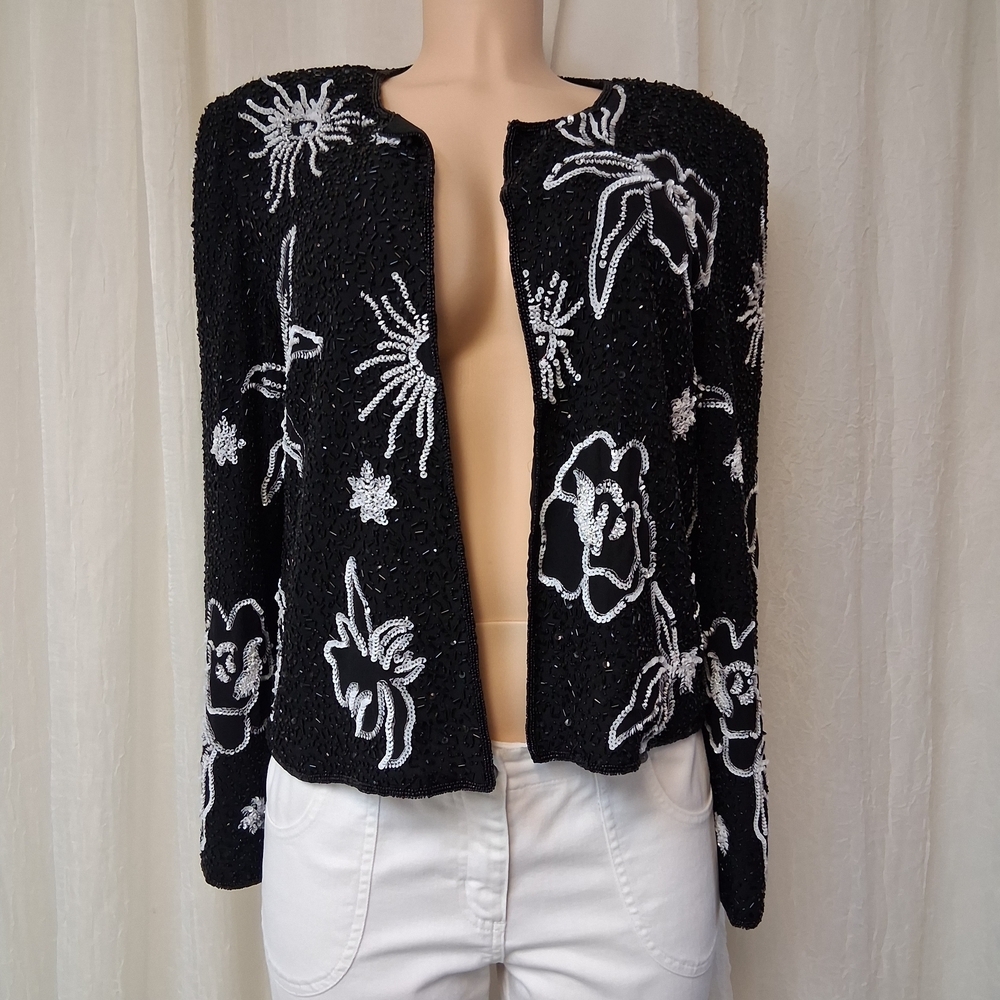 SHANGHAI NITES Vtg size 10 Elegant Black and White Floral Women's Blazer